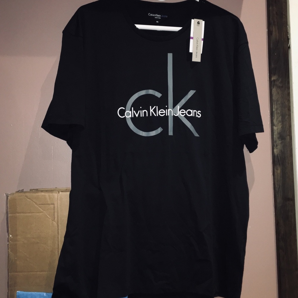 Calvin Klein Tee Shirt